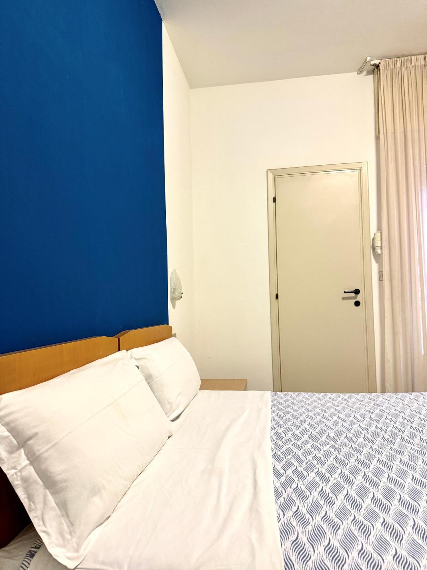 Hotel Nizza - NUOVA GESTIONE Riccione Camera foto