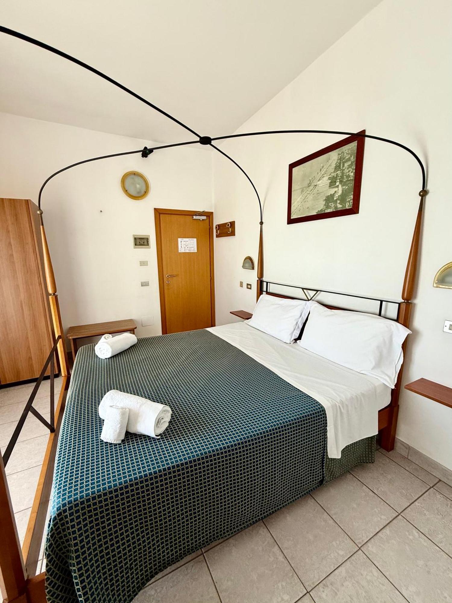 Hotel Nizza - NUOVA GESTIONE Riccione Camera foto