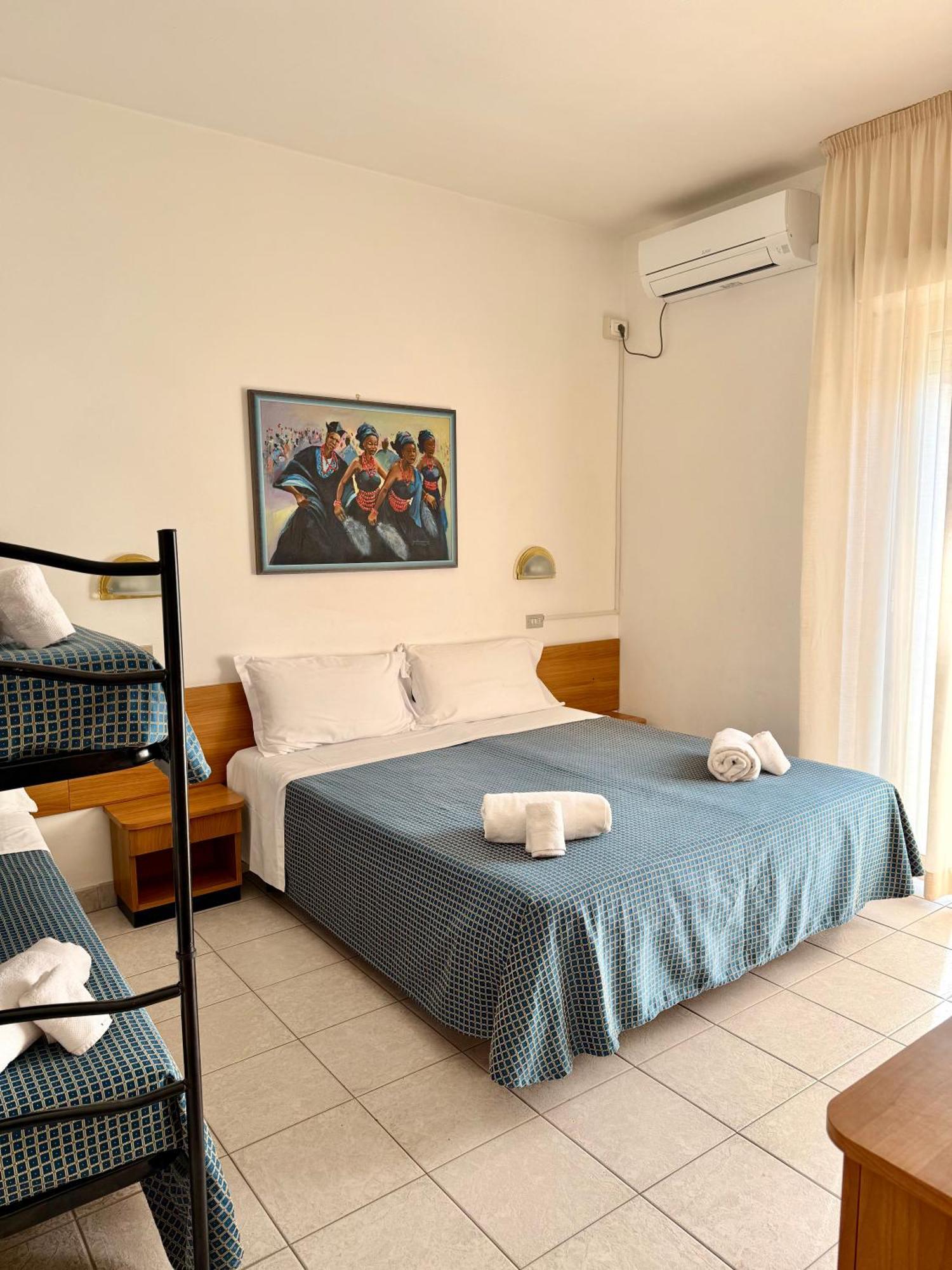 Hotel Nizza - NUOVA GESTIONE Riccione Camera foto